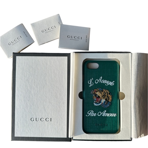 Gucci Other - Gucci Unisex-Adult Tiger Head iPhone 7 Case